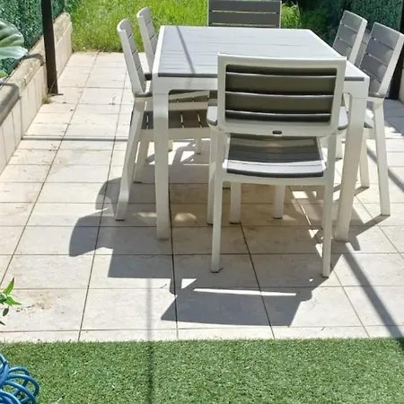 Appartamento Bajo Con Jardin En Exclusiva Urbanizacion Cerca De Playa Santander